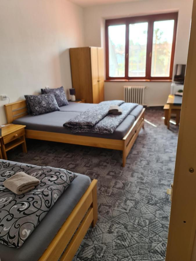 Hotel Koruna Rožnov pod Radhoštěm Eksteriør bilde