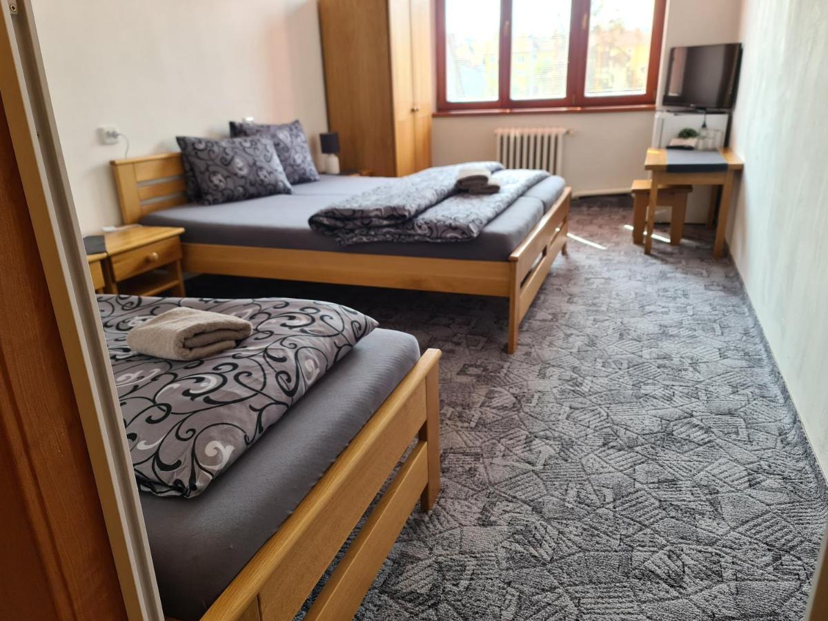 Hotel Koruna Rožnov pod Radhoštěm Eksteriør bilde