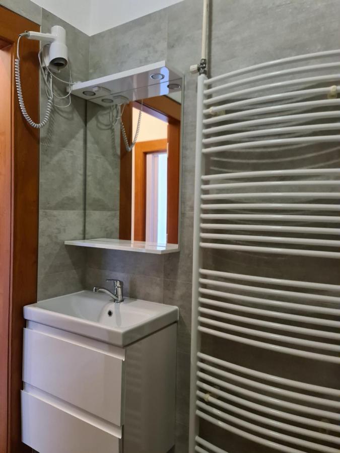 Hotel Koruna Rožnov pod Radhoštěm Eksteriør bilde