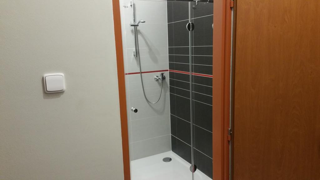 Hotel Koruna Rožnov pod Radhoštěm Eksteriør bilde