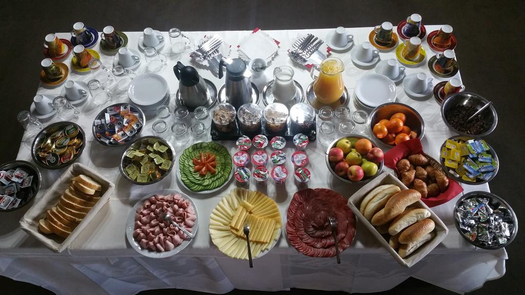 Hotel Koruna Rožnov pod Radhoštěm Eksteriør bilde