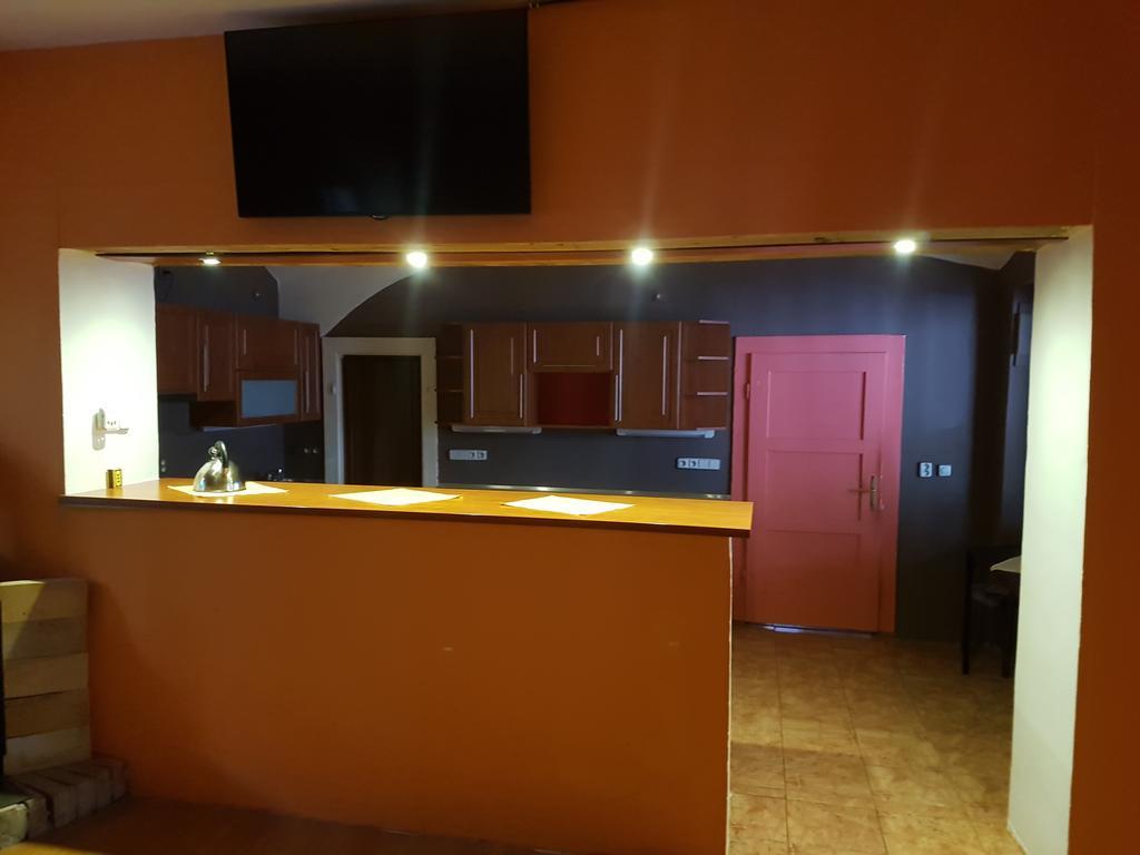 Hotel Koruna Rožnov pod Radhoštěm Eksteriør bilde