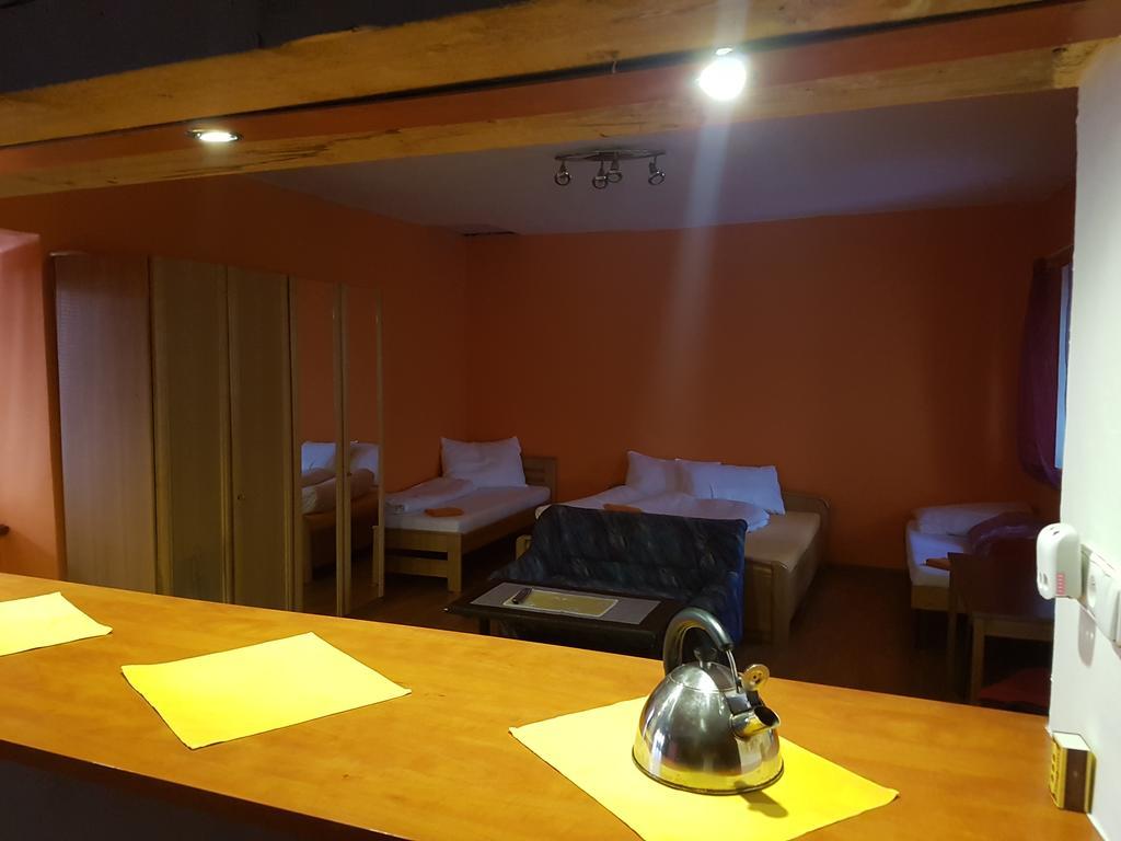 Hotel Koruna Rožnov pod Radhoštěm Eksteriør bilde
