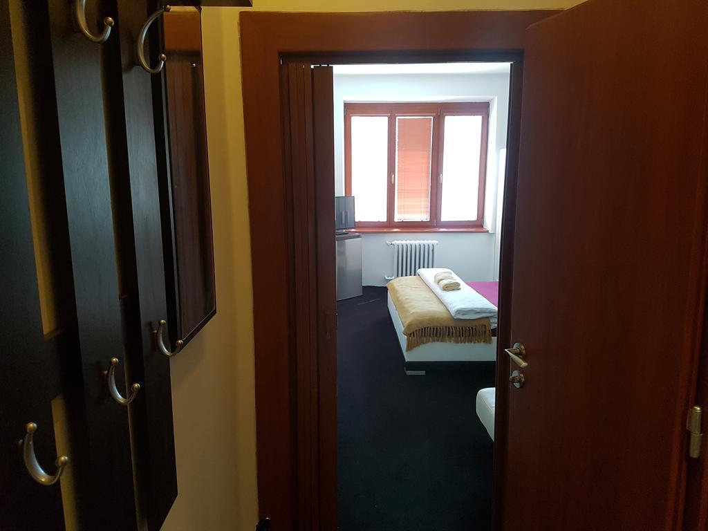 Hotel Koruna Rožnov pod Radhoštěm Eksteriør bilde