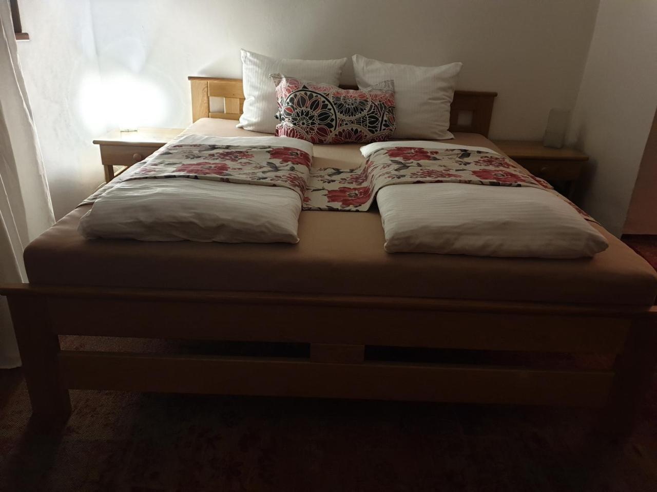 Hotel Koruna Rožnov pod Radhoštěm Eksteriør bilde