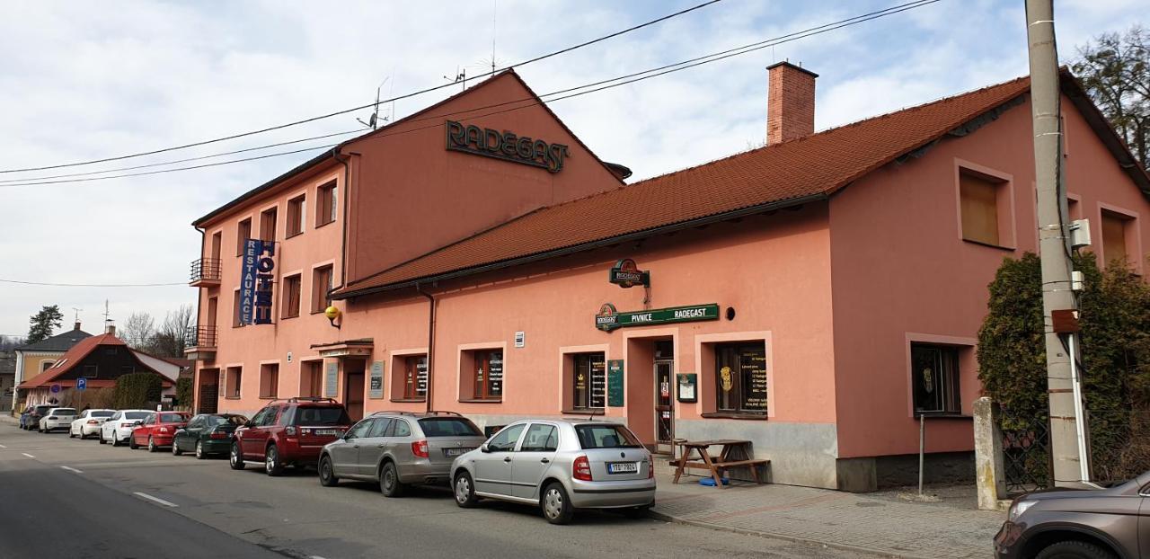 Hotel Koruna Rožnov pod Radhoštěm Eksteriør bilde